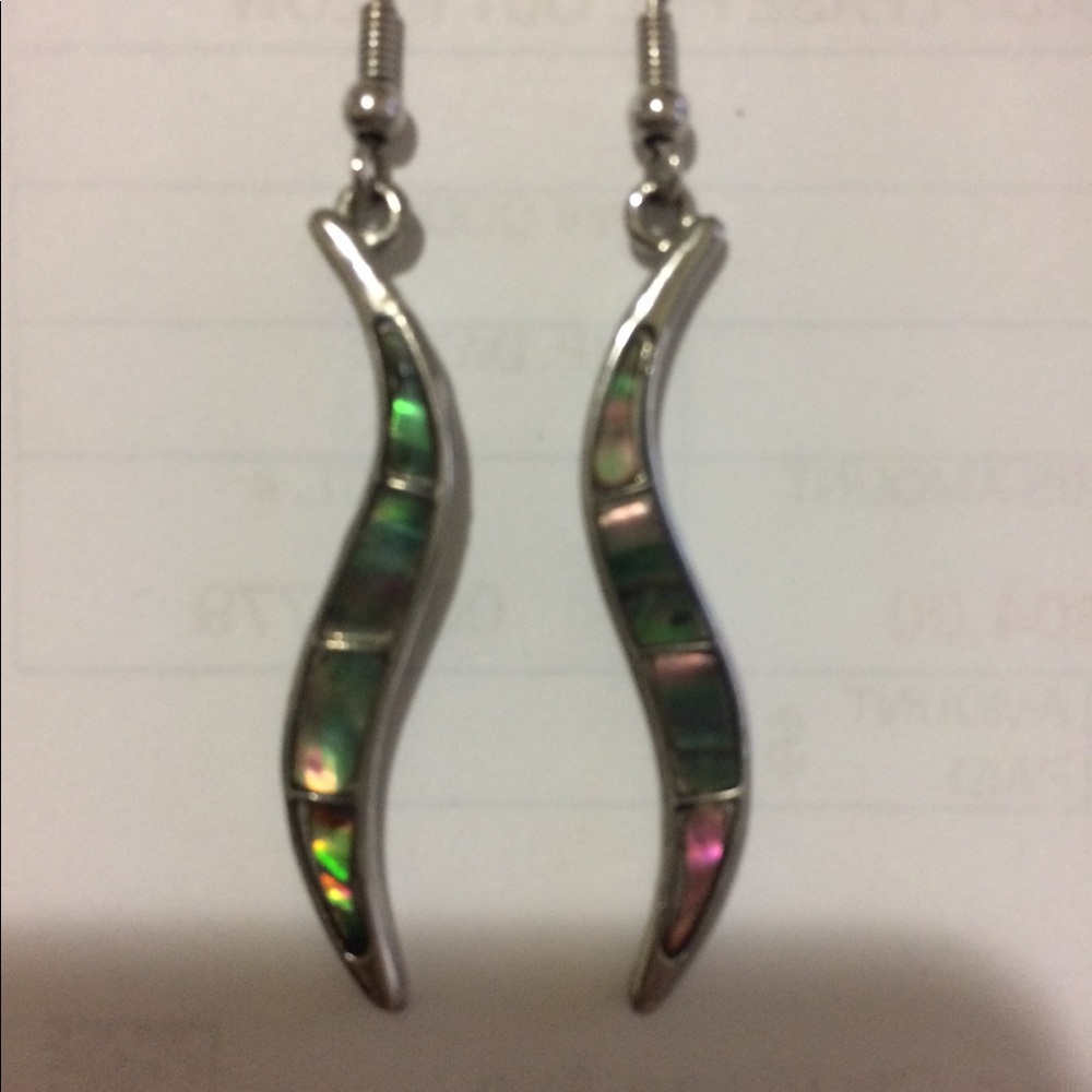 Color Changing Earrings - Picture 3 of 3